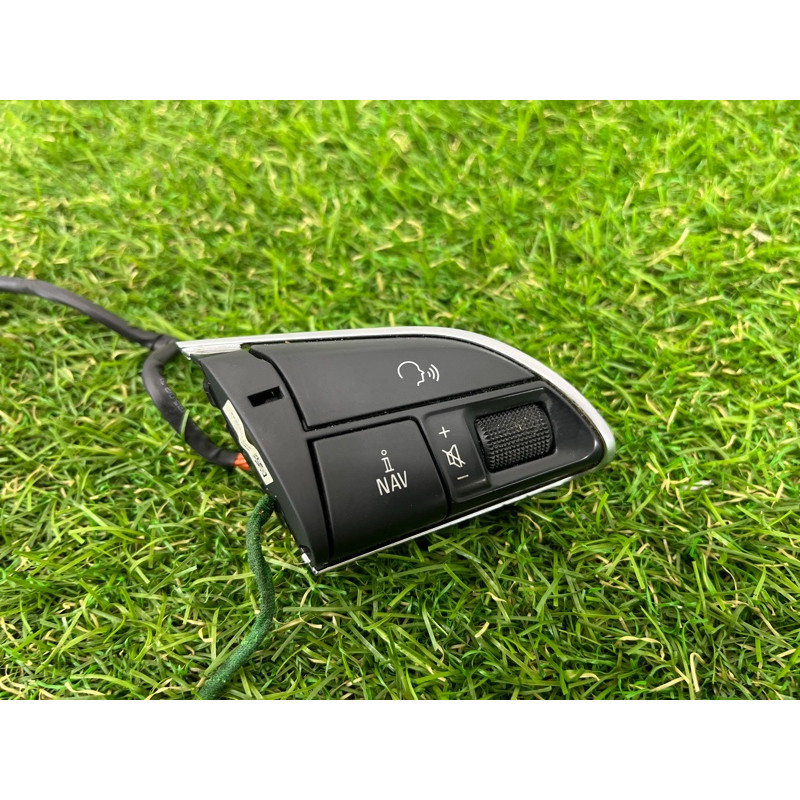 Кнопки руля (электрика / кнопки) AUDI Q7 4L 2011 3.0 CATA 4L0951523BXHA