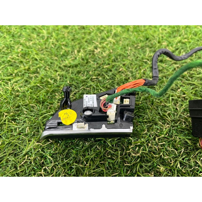 Кнопки руля (электрика / кнопки) AUDI Q7 4L 2011 3.0 CATA 4L0951523BXHA