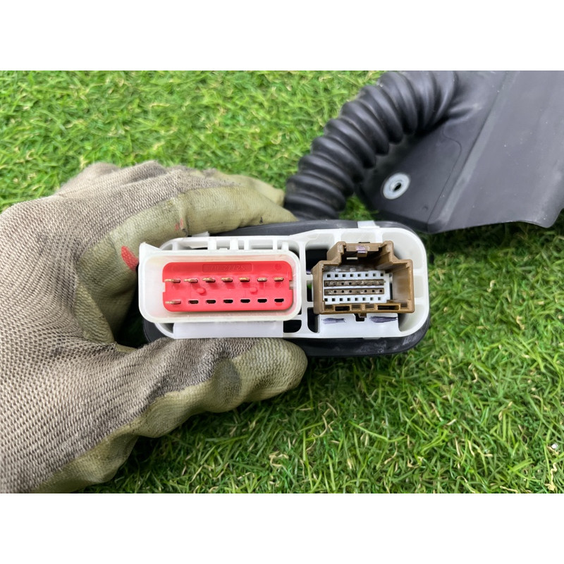 Проводка дверная (электрика) Jeep Grand Cherokee WK2 2020 3.6 68413697AA