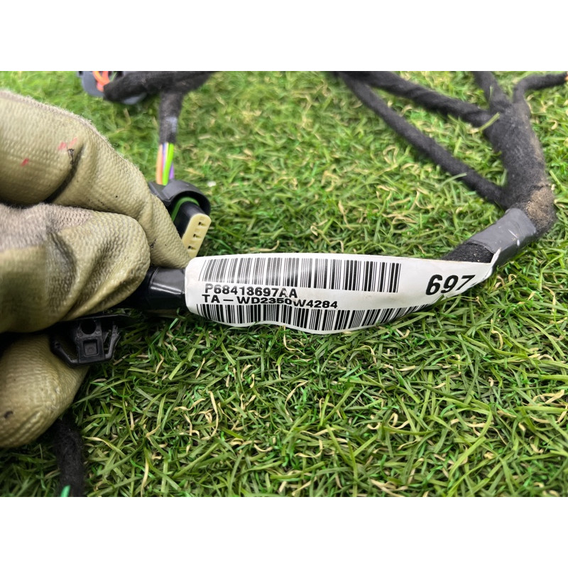 Проводка дверная (электрика) Jeep Grand Cherokee WK2 2020 3.6 68413697AA