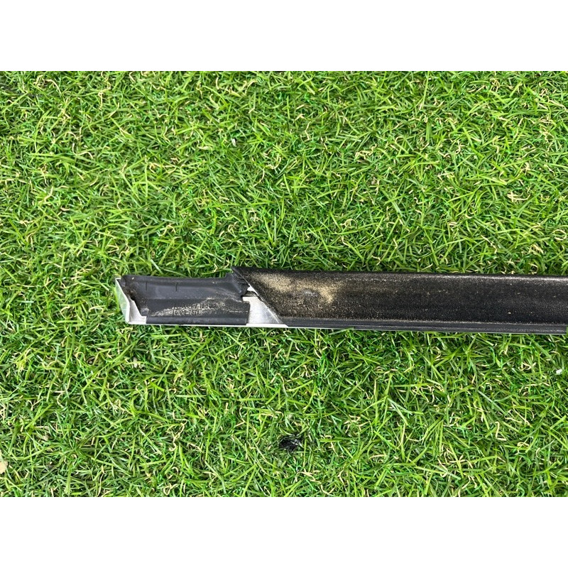 Молдинг стекла (кузов и элементы) BMW 7-series F02 2011 4.4 N63 51357179121