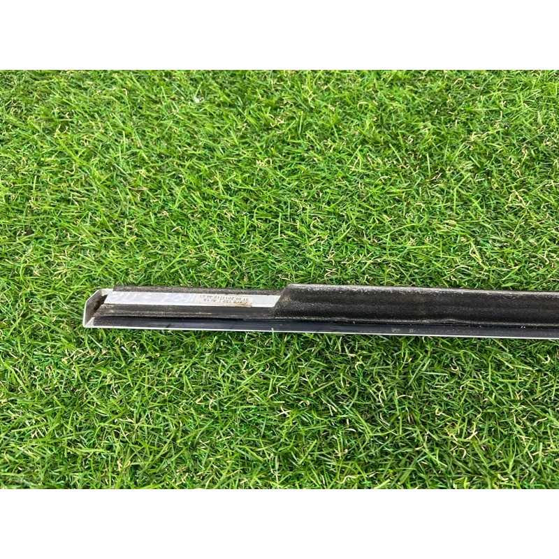 Молдинг стекла (кузов и элементы) BMW 7-series F02 2011 4.4 N63 51357179122