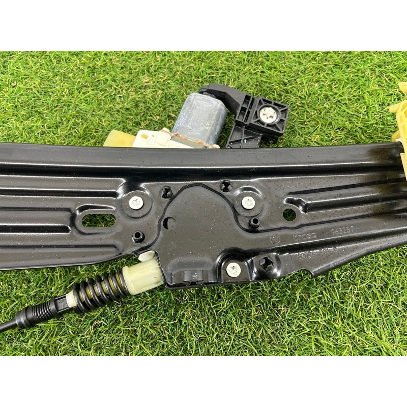 Механизм стеклоподъемника с мотором (кузов и элементы) BMW 7-series F02 2011 4.4 N63 51357182616