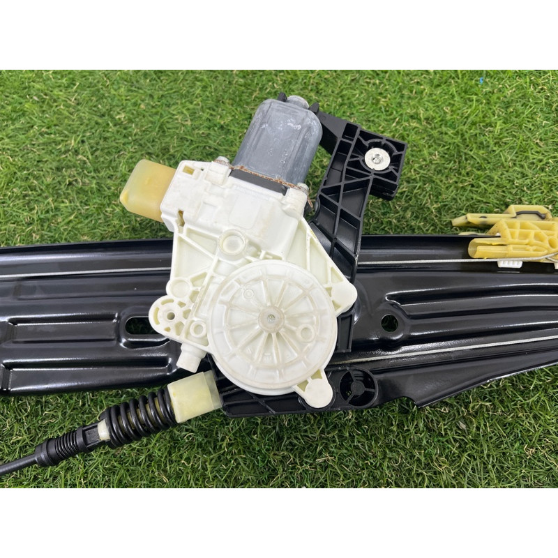 Механизм стеклоподъемника с мотором (кузов и элементы) BMW 7-series F02 2011 4.4 N63 51357182615