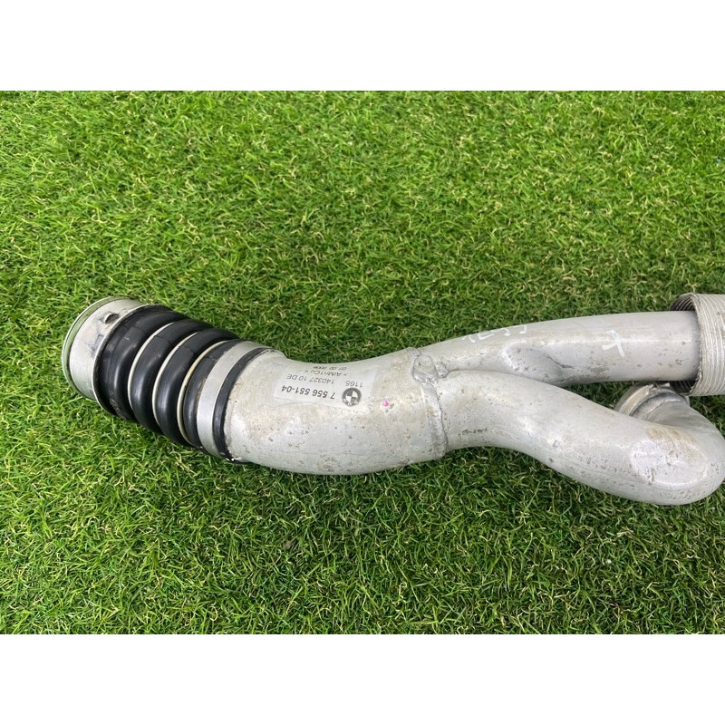 Патрубок інтеркулера (двигун та елементи) BMW 3-series E93 2008 3.0 N54 11657556551