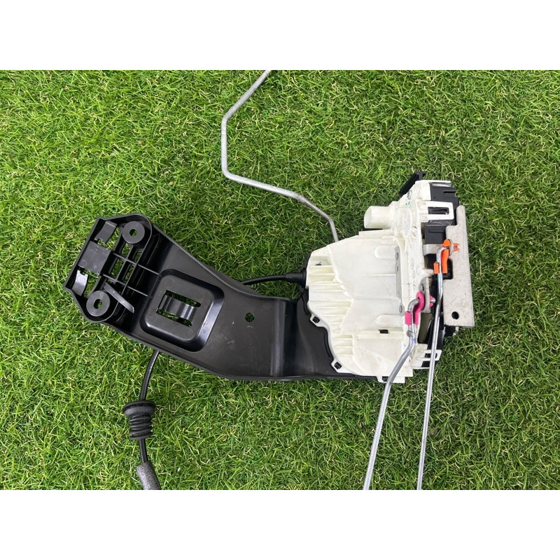 Замок двери (кузов и элементы) Jeep Grand Cherokee WK2 2020 3.6 68250661AC