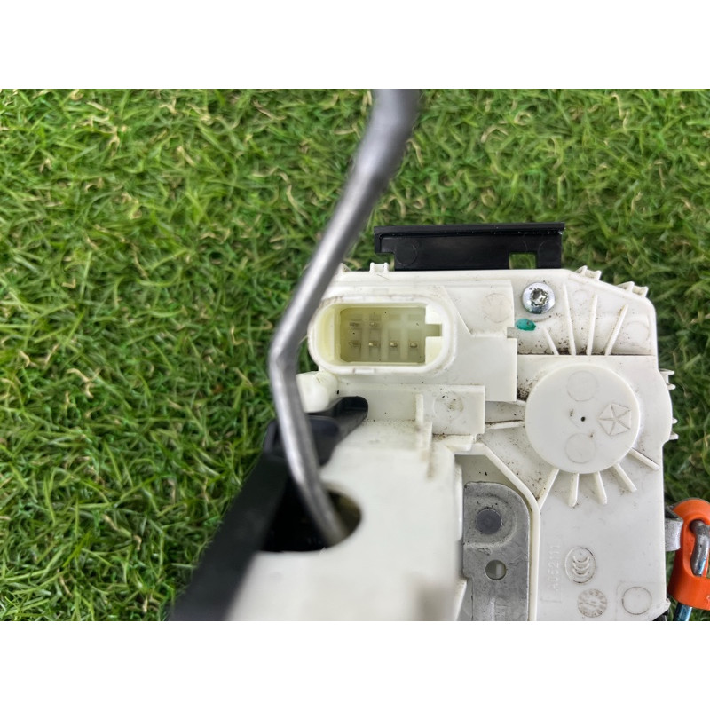 Замок двери (кузов и элементы) Jeep Grand Cherokee WK2 2020 3.6 68250661AC