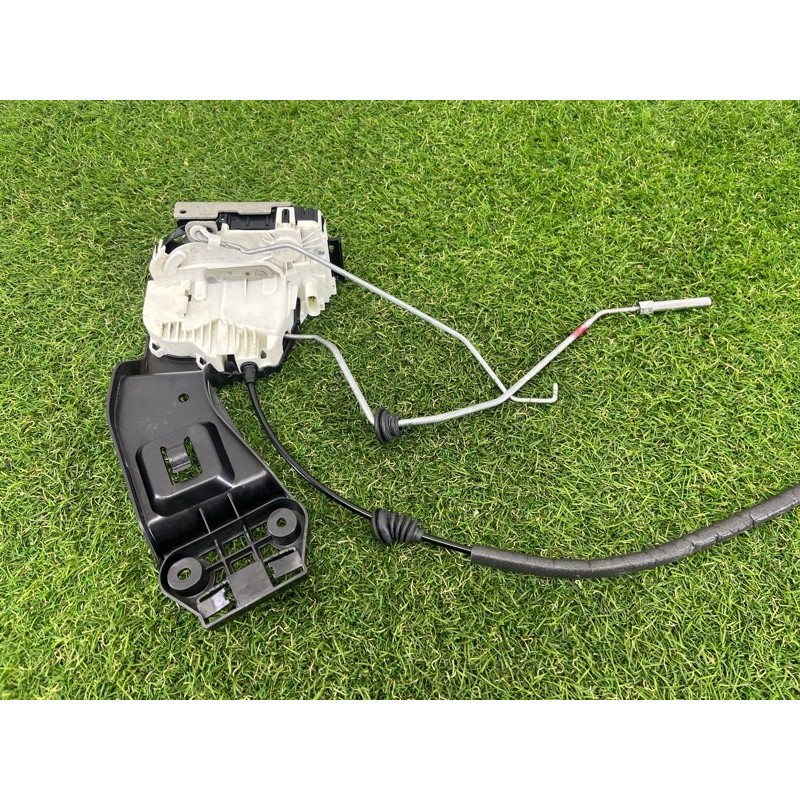 Замок дверей (кузов і елементи) Jeep Grand Cherokee WK2 2020 3.6 4589924AH