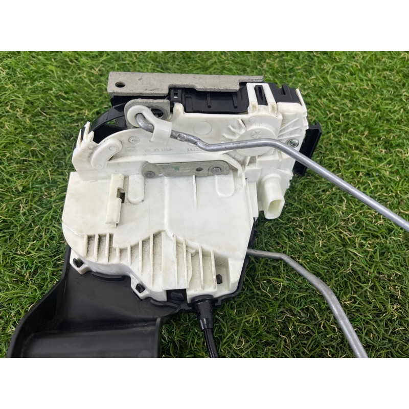 Замок дверей (кузов і елементи) Jeep Grand Cherokee WK2 2020 3.6 4589924AH