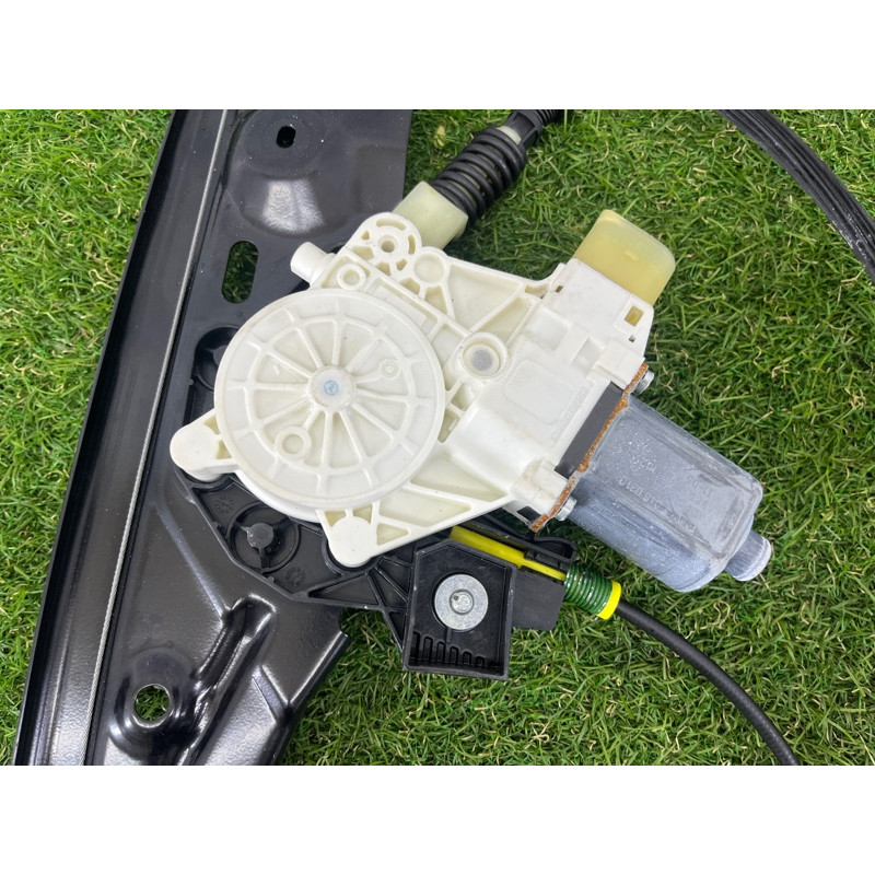 Механизм стеклоподъемника с мотором (кузов и элементы) BMW 7-series F02 2011 4.4 N63 51337182105