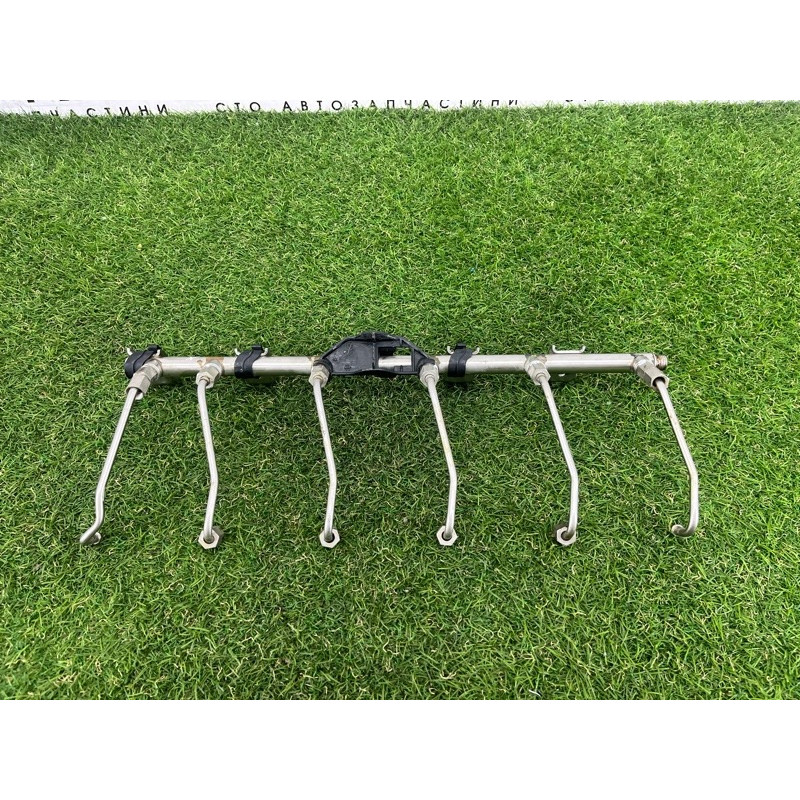 Паливна рампа (паливна система) BMW 3-series E93 2008 3.0 N54 13537575480