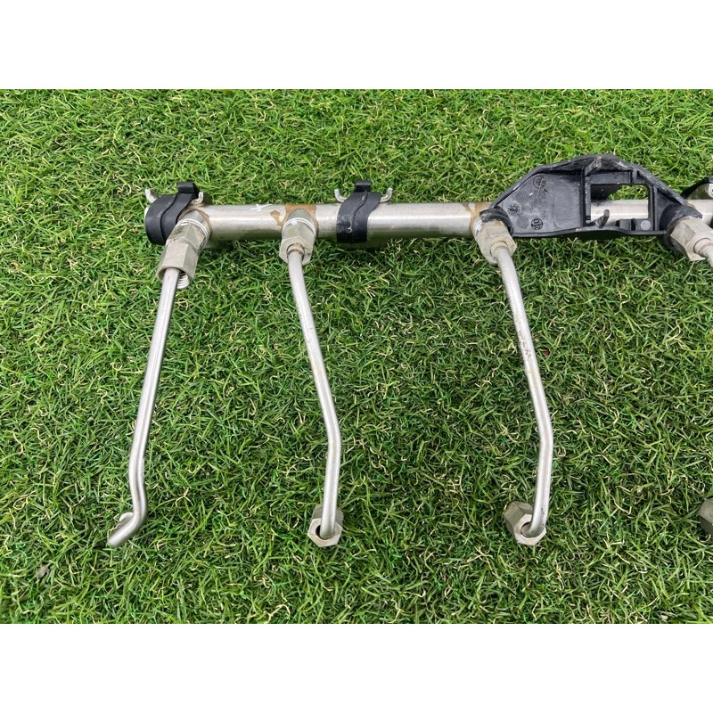 Паливна рампа (паливна система) BMW 3-series E93 2008 3.0 N54 13537575480