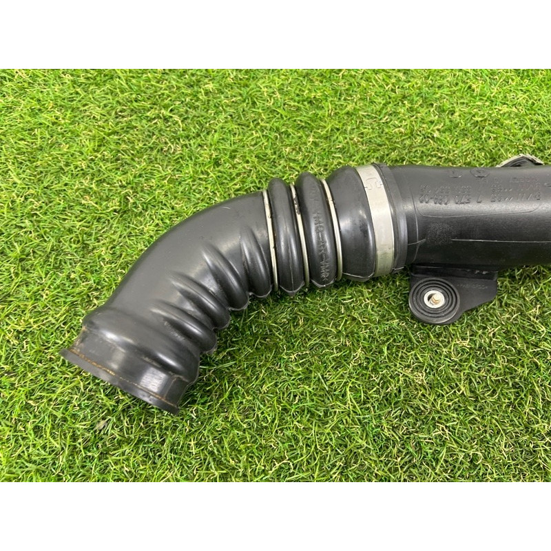 Патрубок интеркулера (двигатель и элементы) BMW 3-series E93 2008 3.0 N54 13717590306