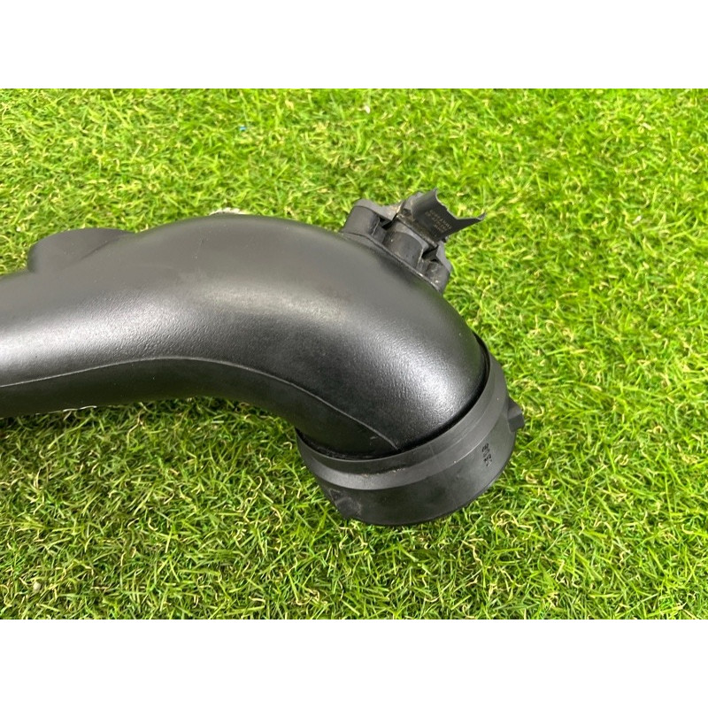 Патрубок интеркулера (двигатель и элементы) BMW 3-series E93 2008 3.0 N54 13717590306