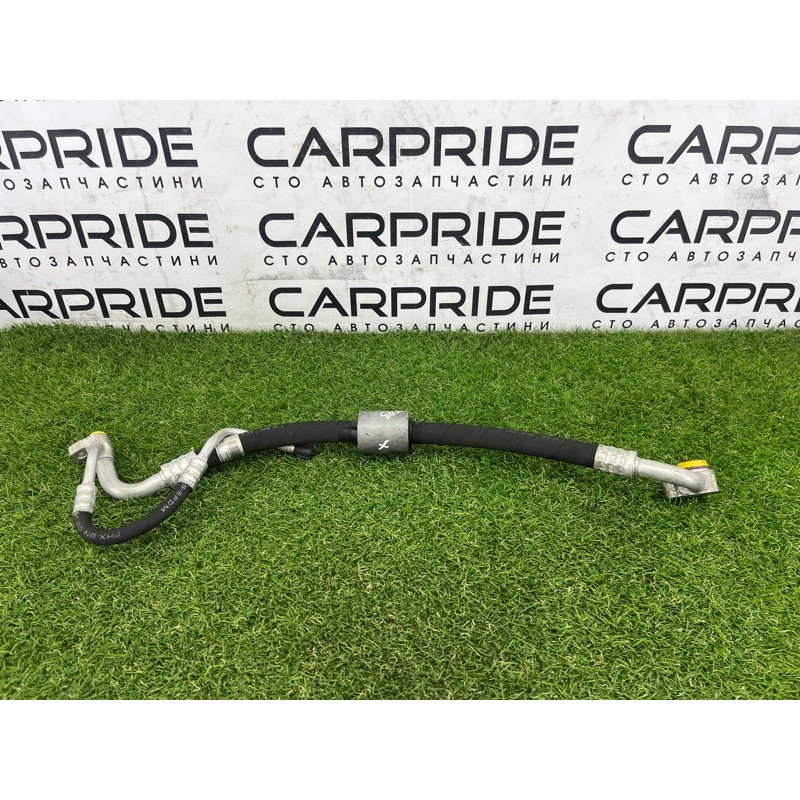 Трубка кондиціонера (обігрів та кондиціювання.) BMW 3-series E93 2008 3.0 N54 64536929811