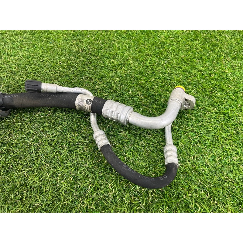 Трубка кондиціонера (обігрів та кондиціювання.) BMW 3-series E93 2008 3.0 N54 64536929811