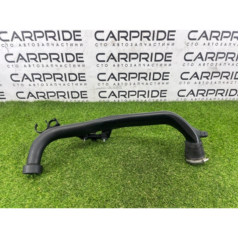 Патрубок воздушного фильтра (впускная система) BMW 3-series E93 2008 3.0 N54 13717556549