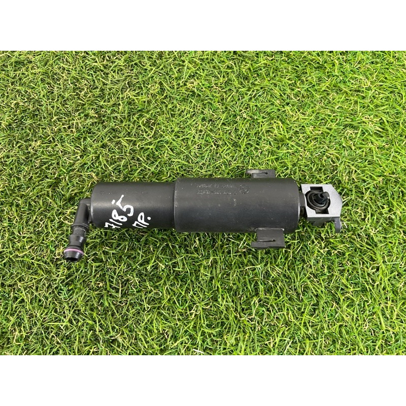 Форсунка омивача фар (кузов і елементи) BMW 3-series E93 2008 3.0 N54 61677179311