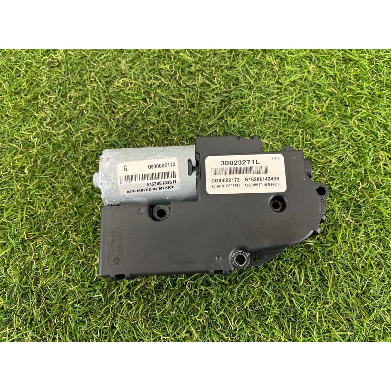 Мотор люка (электрика) Jeep Grand Cherokee WK2 2017 68081054AD