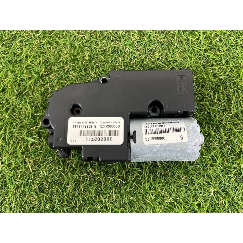 Мотор люка (электрика) Jeep Grand Cherokee WK2 2017 68081054AD