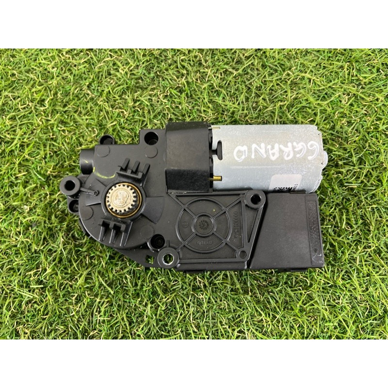 Мотор люка (электрика) Jeep Grand Cherokee WK2 2017 68081054AD