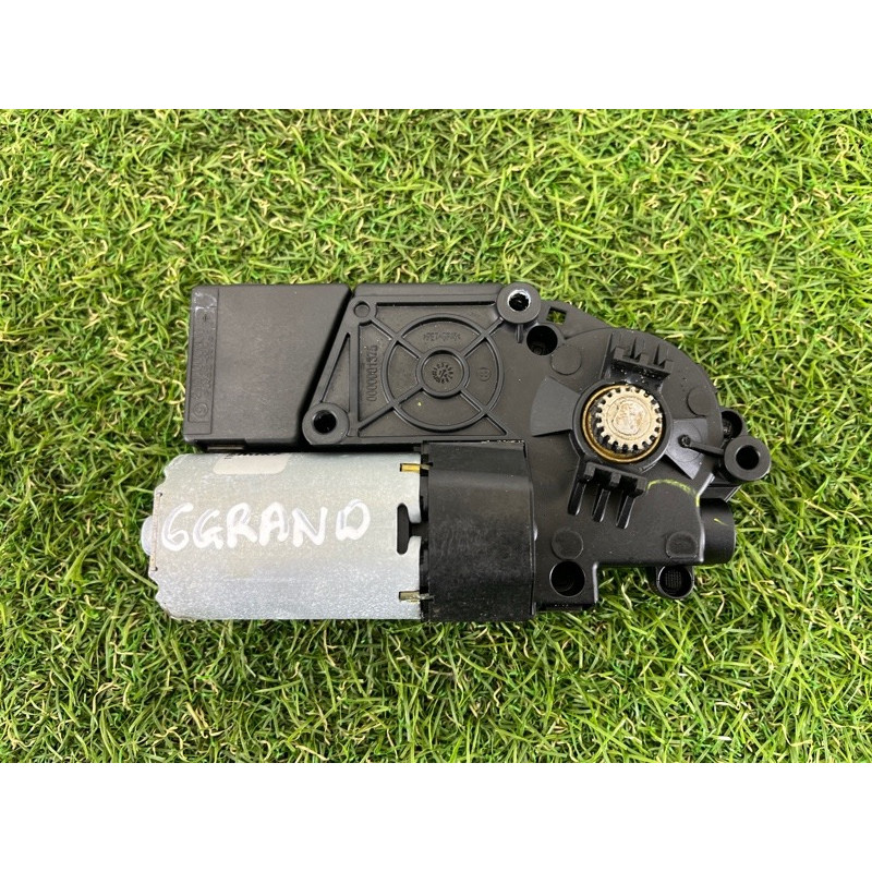 Мотор люка (электрика) Jeep Grand Cherokee WK2 2017 68081054AD