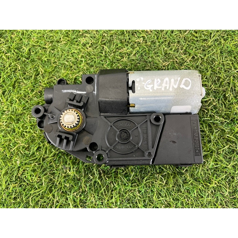 Мотор люка (электрика) Jeep Grand Cherokee WK2 2014 3.0 Diesel EXF 68081054AB