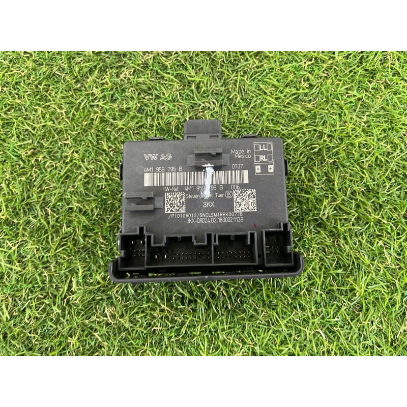 Блок управления дверьми (электрика / блок управления) AUDI SQ5 FY 2018 3.0 CWGD 4M1959795B