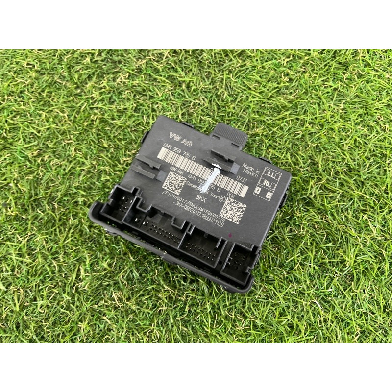 Блок управления дверьми (электрика / блок управления) AUDI SQ5 FY 2018 3.0 CWGD 4M1959795B