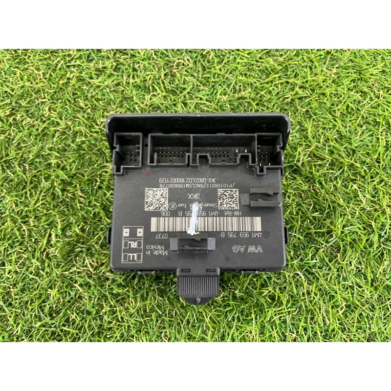 Блок управления дверьми (электрика / блок управления) AUDI SQ5 FY 2018 3.0 CWGD 4M1959795B