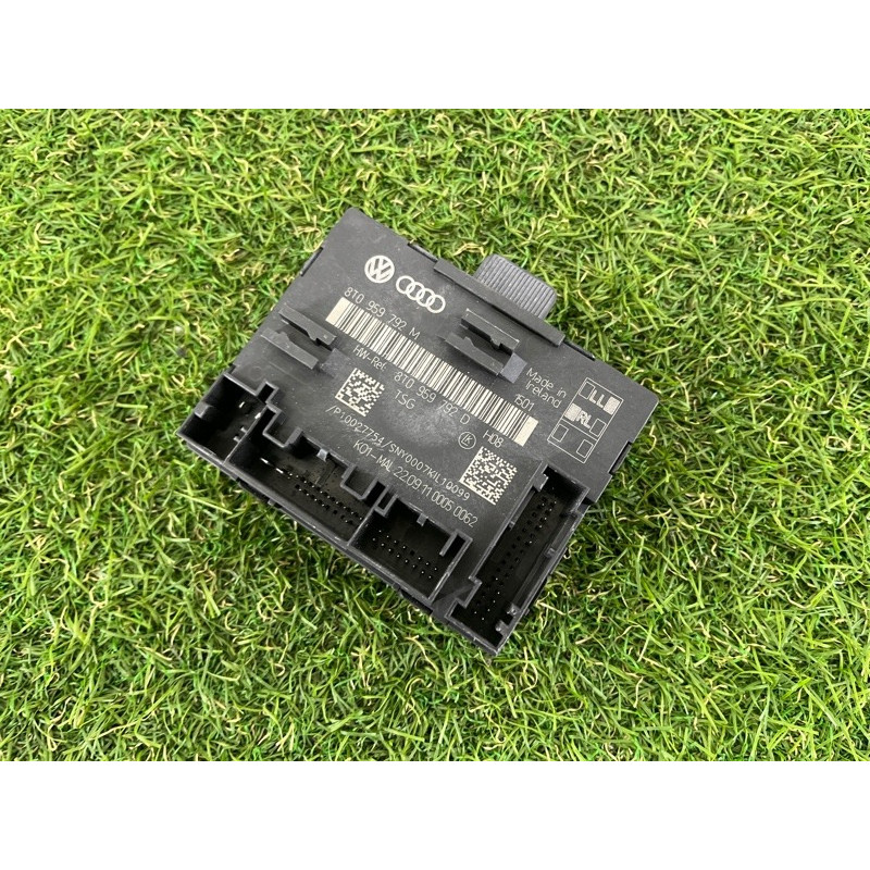 Блок управления дверьми (электрика / блок управления) AUDI A4 B8 2012 2.0 CAEB 8T0959792M