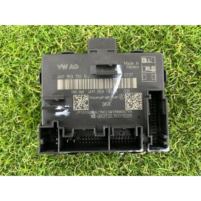 Блок управления дверьми (электрика / блок управления) AUDI SQ5 FY 2018 3.0 CWGD 4M1959793B