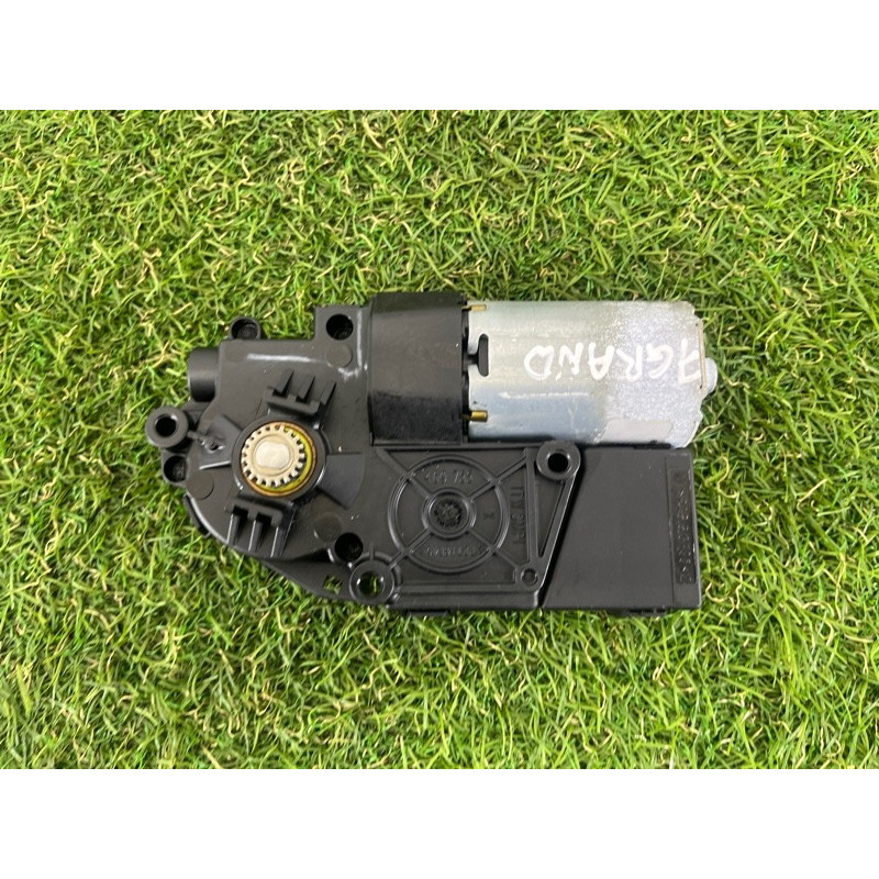 Мотор люка (электрика) Jeep Grand Cherokee WK2 2014 3.0 Diesel EXF 68081054AB