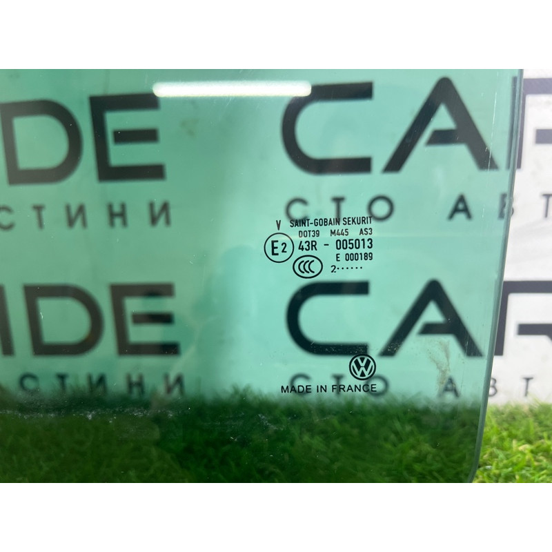 Скло (кузов і елементи) Volkswagen Touareg NF 2012 3.6 CGRA 7P6845025C