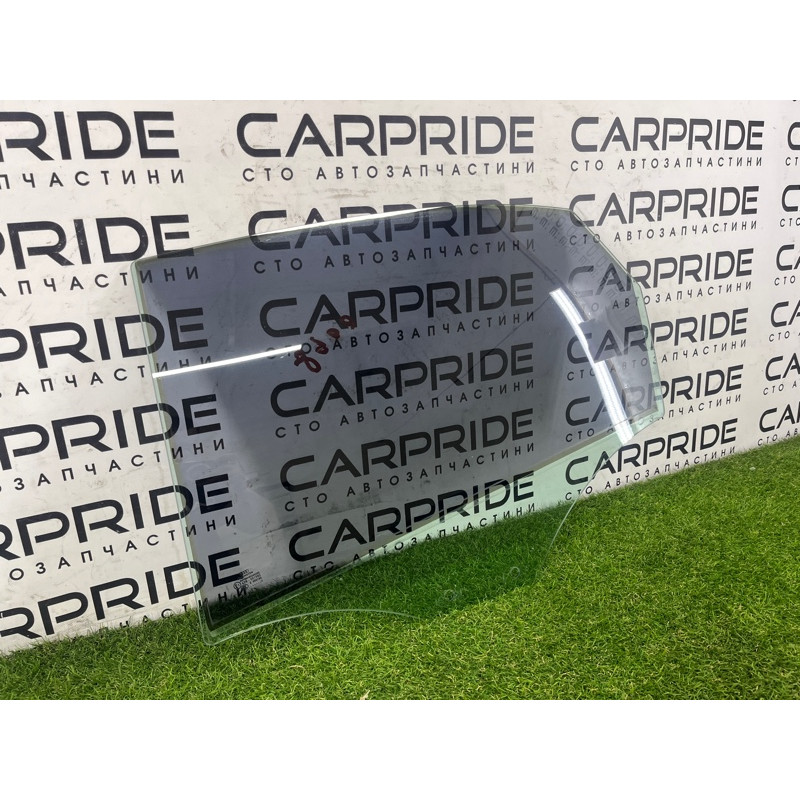 Стекло (кузов и элементы) AUDI A4 B8 2012 2.0 CAEB 8K5845205E