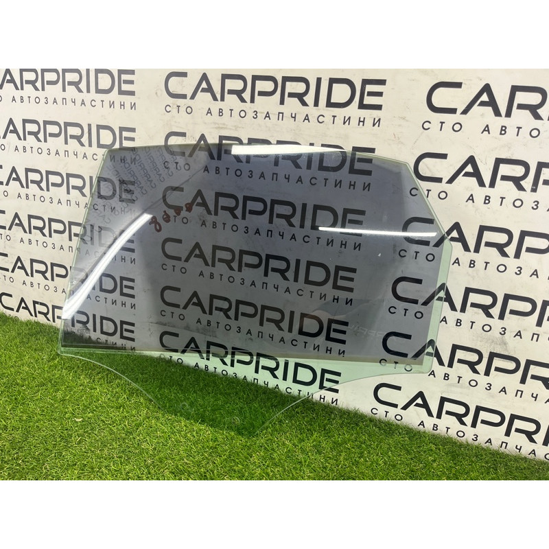 Стекло (кузов и элементы) AUDI A4 B8 2012 2.0 CAEB 8K5845205E