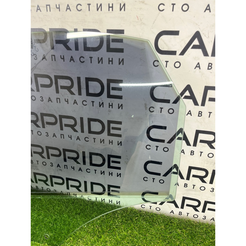 Стекло (кузов и элементы) AUDI A4 B8 2012 2.0 CAEB 8K5845205E