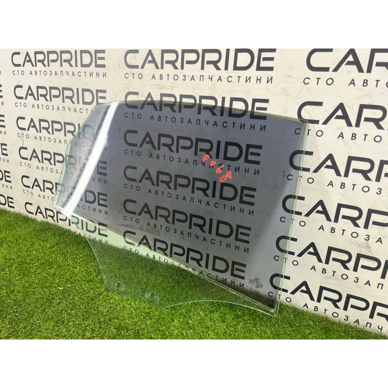 Стекло (кузов и элементы) AUDI A4 B8 2012 2.0 CAEB 8K5845205E