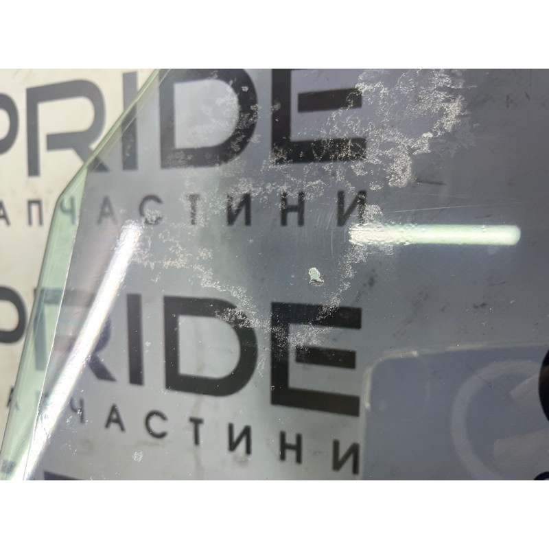 Стекло (кузов и элементы) AUDI A4 B8 2012 2.0 CAEB 8K5845205E