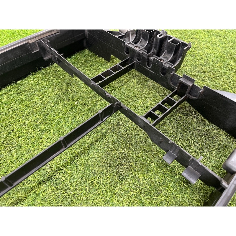 Рамка радиатора (кузов и элементы) BMW 7-series E38 1996 M60B40 17111737826