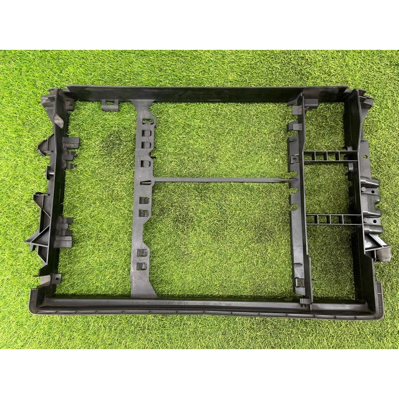 Рамка радиатора (кузов и элементы) BMW 7-series E38 1996 M60B40 17111737826