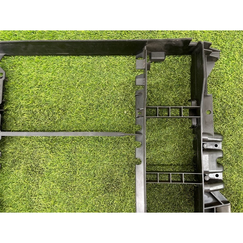 Рамка радиатора (кузов и элементы) BMW 7-series E38 1996 M60B40 17111737826