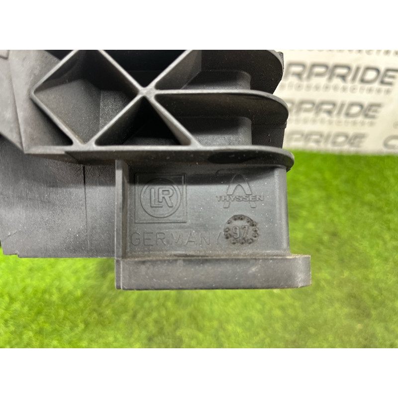 Рамка радиатора (кузов и элементы) BMW 7-series E38 1996 M60B40 17111737826