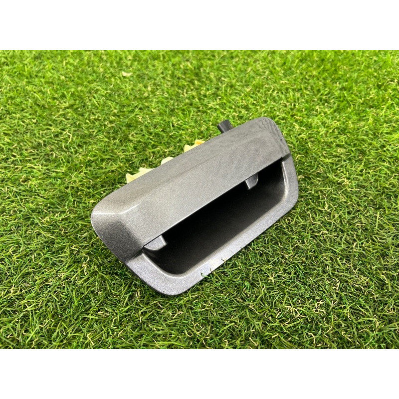 Ручка багажника (кузов и элементы) Jeep Grand Cherokee WK2 2014 3.0 Diesel EXF 1YK38LAUAA