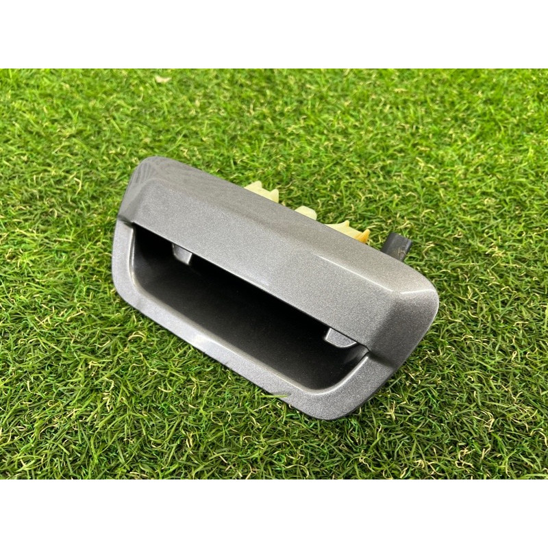 Ручка багажника (кузов и элементы) Jeep Grand Cherokee WK2 2014 3.0 Diesel EXF 1YK38LAUAA