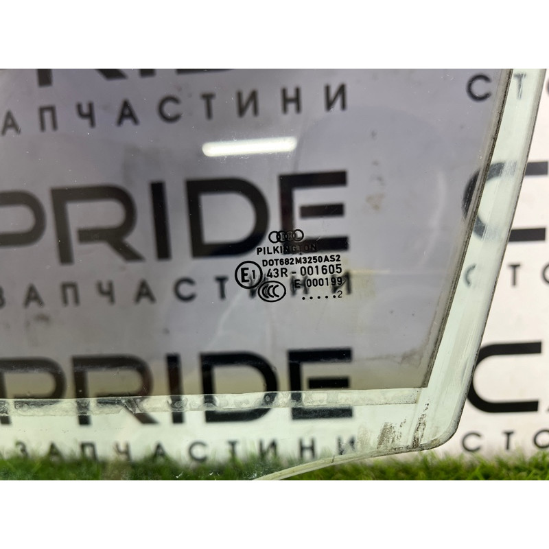 Стекло (кузов и элементы) AUDI A4 B8 2012 2.0 CAEB 8K0845201D