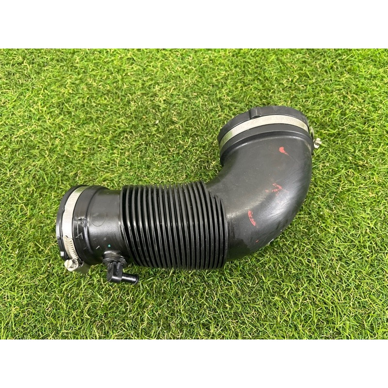 Патрубок воздушного фильтра (впускная система) AUDI A5 F5 2020 2.0 CYMC 06L129629G