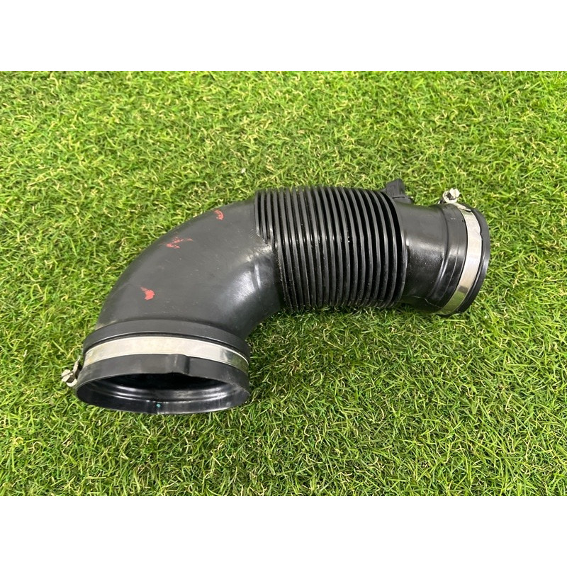 Патрубок воздушного фильтра (впускная система) AUDI A5 F5 2020 2.0 CYMC 06L129629G