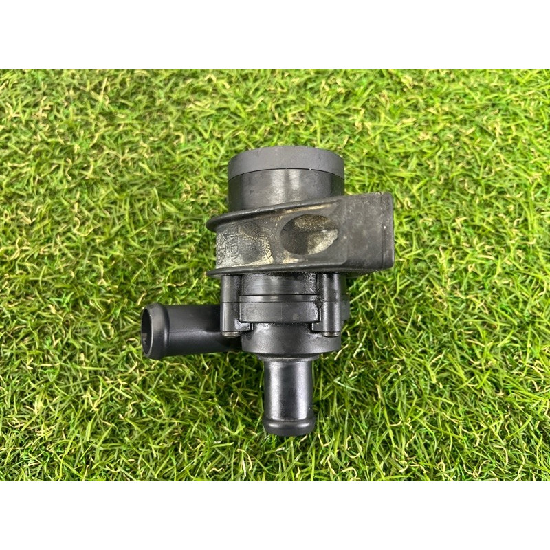 Помпа электрическая (электрика) AUDI A4 B8 2012 2.0 CAEB 06H965561