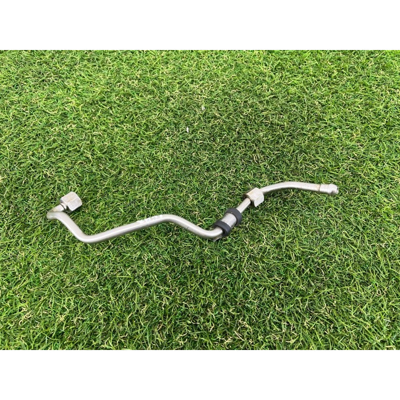 Паливна трубка (паливна система) BMW 3-series E93 2008 3.0 N54 13537536566